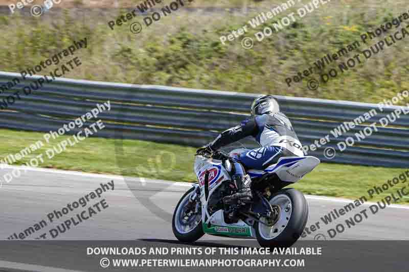 cadwell no limits trackday;cadwell park;cadwell park photographs;cadwell trackday photographs;enduro digital images;event digital images;eventdigitalimages;navarra;no limits trackdays;peter wileman photography;racing digital images;trackday digital images;trackday photos